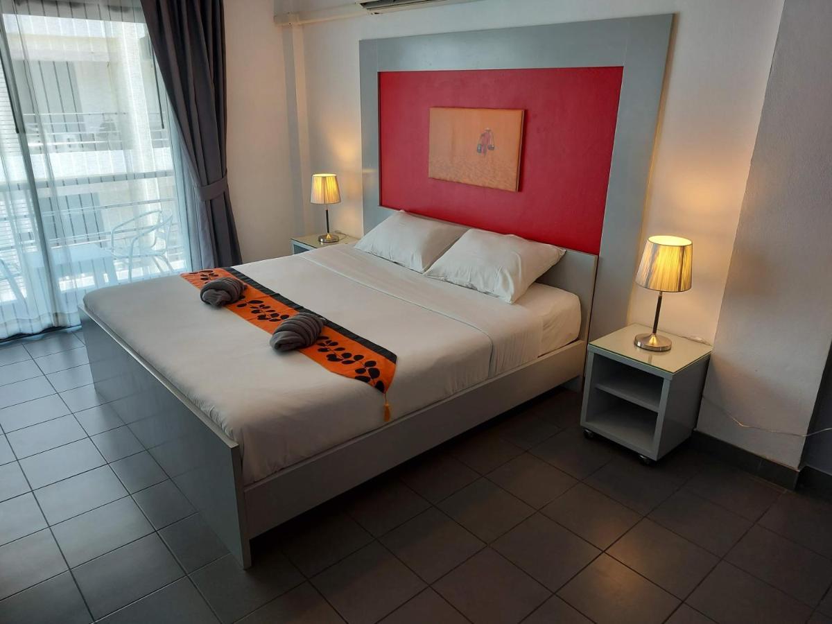 Garden Guest House Pattaya ภายนอก รูปภาพ