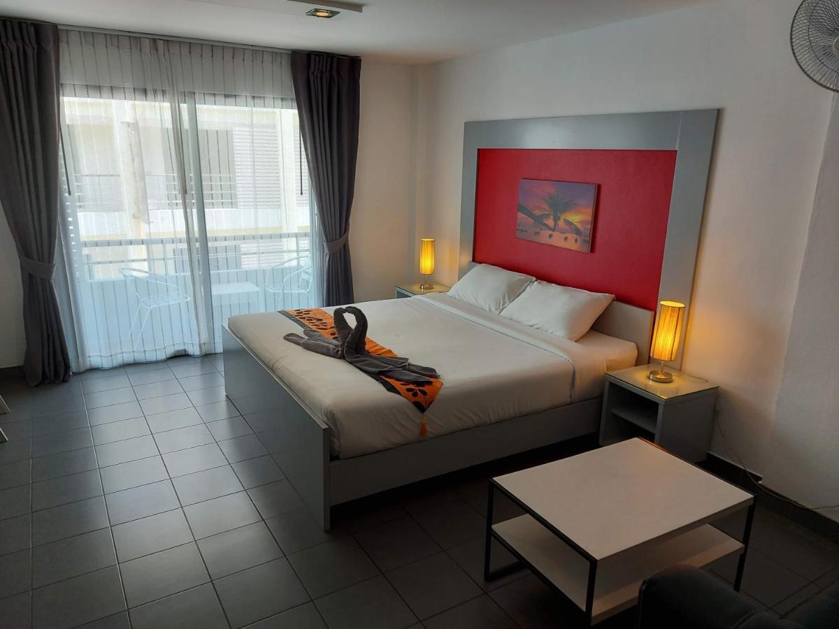 Garden Guest House Pattaya ภายนอก รูปภาพ