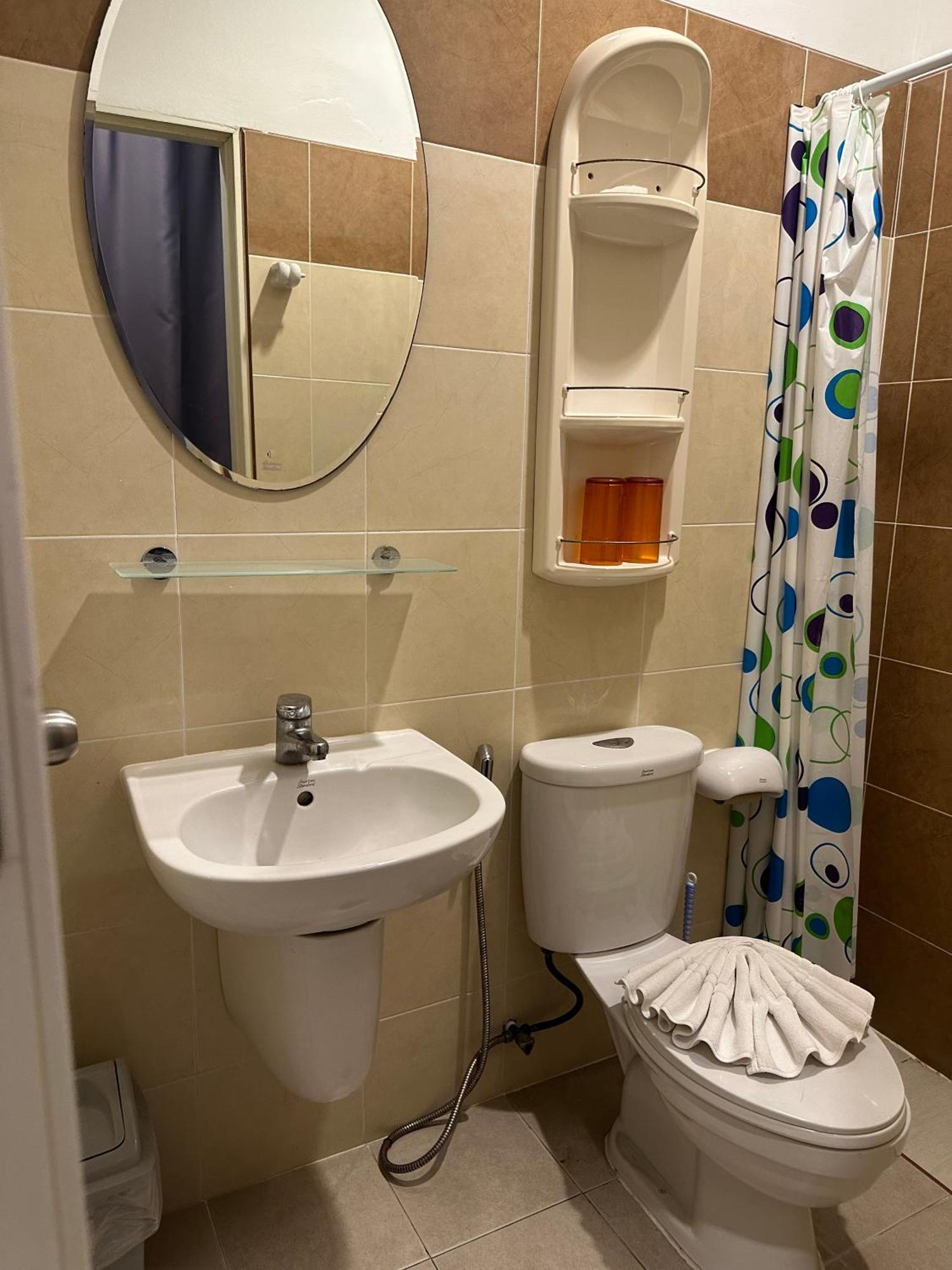 Garden Guest House Pattaya ภายนอก รูปภาพ