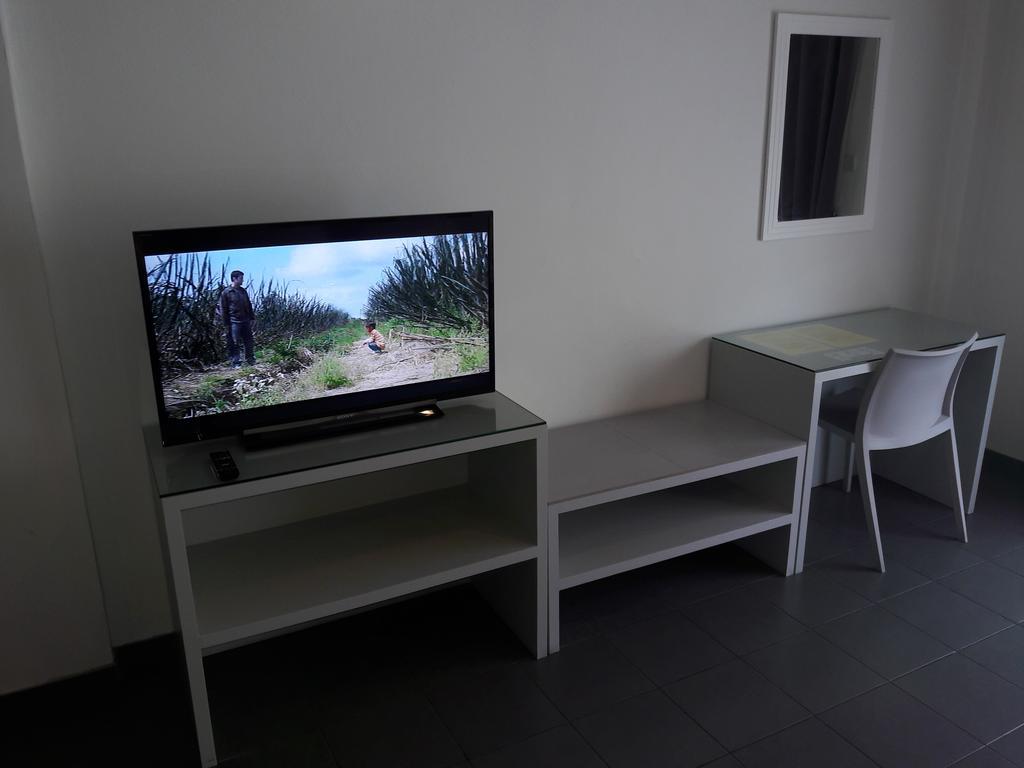 Garden Guest House Pattaya ภายนอก รูปภาพ